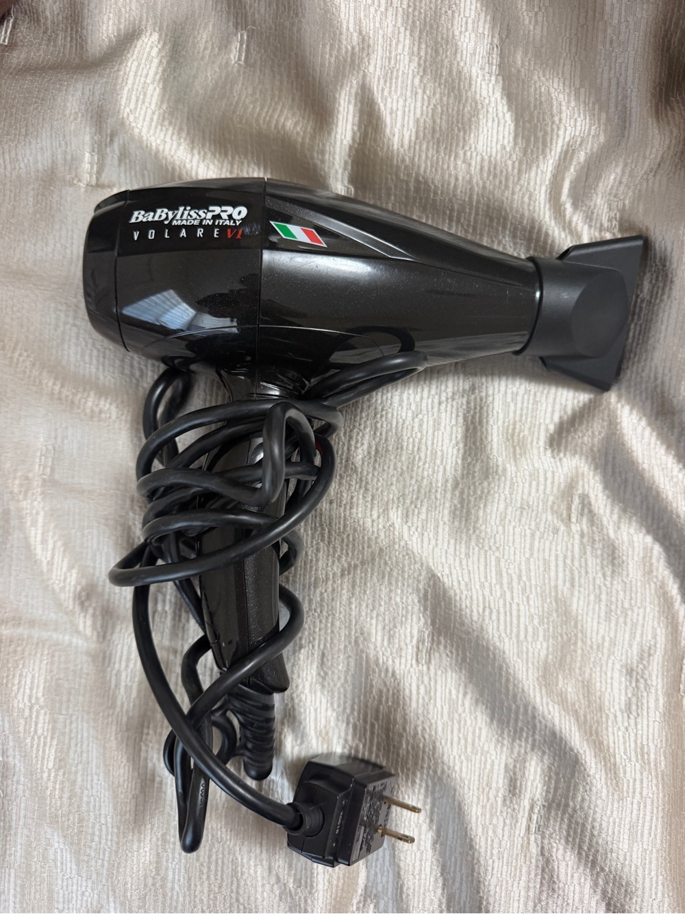 BaByliss Black Compact Volare V1 Travel Hair Dryer with Concentrator